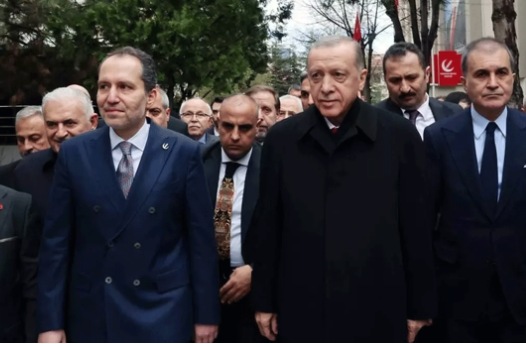 Foto - İttifakta anlaşılamadı ama bu çıkış çok konuşulur! Yeniden Refah Partisi'nden Erdoğan itirafı