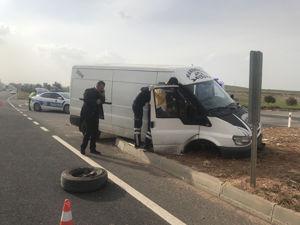 İYİ Parti konvoyunda kaza: Yaralılar var