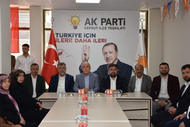 Foto - İYİ Parti'de istifa! AK Parti’ye katıldılar