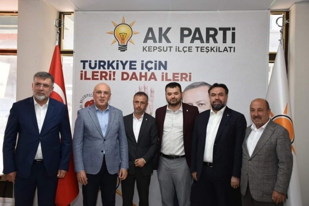 İYİ Parti'de istifa! AK Parti’ye katıldılar