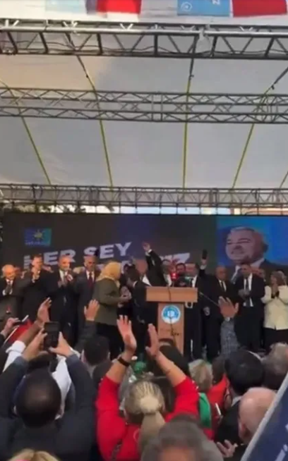 Foto - İYİ Parti’de skandal! Konuşmasına izin verilmeyen Nesrin Ünal açılışı terk etti!