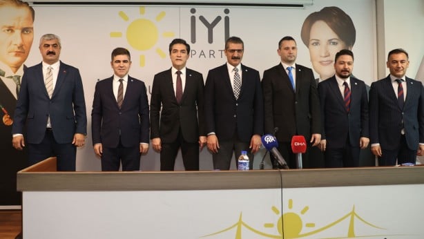 Foto - İYİ Parti’den flaş "İstanbul" kararı! Tüm Türkiye’ye böyle ilan ettiler 