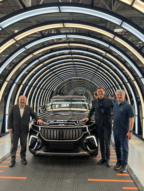 Foto - İYİ Partili isim hayran kaldı! İşte yok dedikleri fabrika