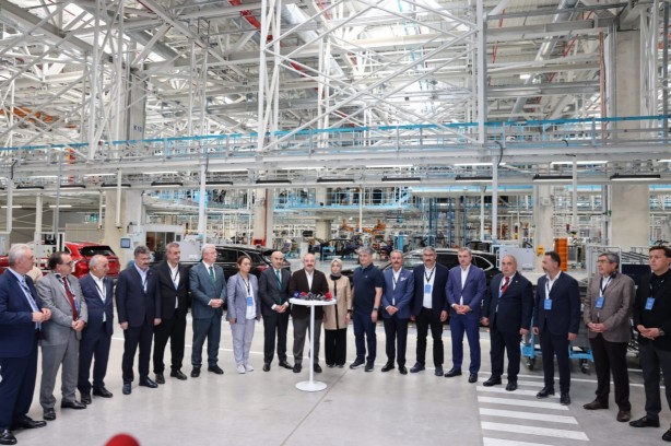 Foto - İYİ Partili isim hayran kaldı! İşte yok dedikleri fabrika