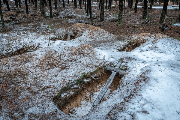 Foto - İzium'daki toplu mezarlar görüntülendi