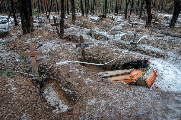 Foto - İzium'daki toplu mezarlar görüntülendi