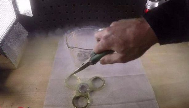 Foto - İzlenme rekoru kırdı! Kendi stres çarkını yaptı!