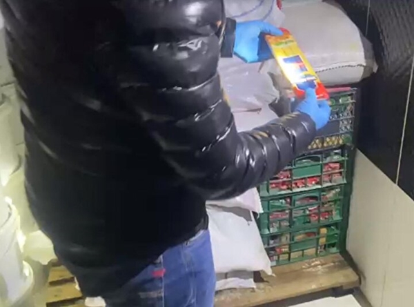 Foto - İzleyenlerin midesi bulanacak! Ekipler bile şaşkına döndü