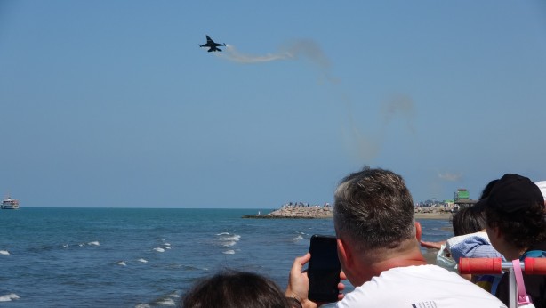 Foto - İzleyenlerin nefesini kesti! SOLOTÜRK'ten muhteşem gösteri