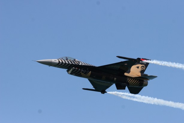 Foto - İzleyenlerin nefesini kesti! SOLOTÜRK'ten muhteşem gösteri