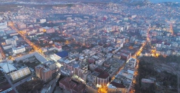 Foto - İzmir depremi sonrası vatandaşlar bilgisayar başında! İşte herkesin araştırdığı harita