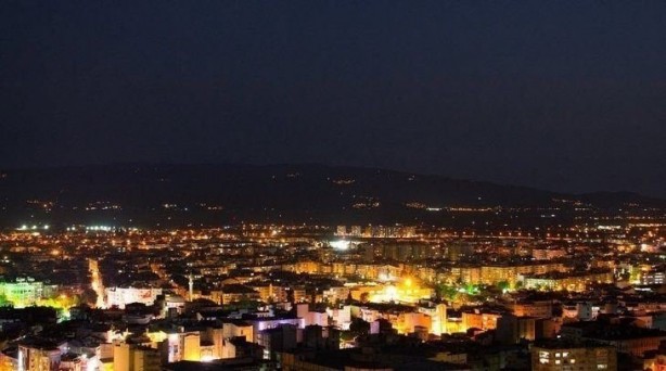 Foto - İzmir depremi sonrası vatandaşlar bilgisayar başında! İşte herkesin araştırdığı harita