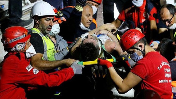 İzmir depreminden acı haber! Enkazdan çıkarılan futbolcu 27 gün sonra öldü