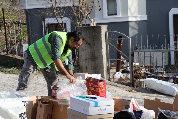 Foto - İzmir depreminin sembolü olmuşlardı! Evlatlarını kaybeden aileden anlamlı destek