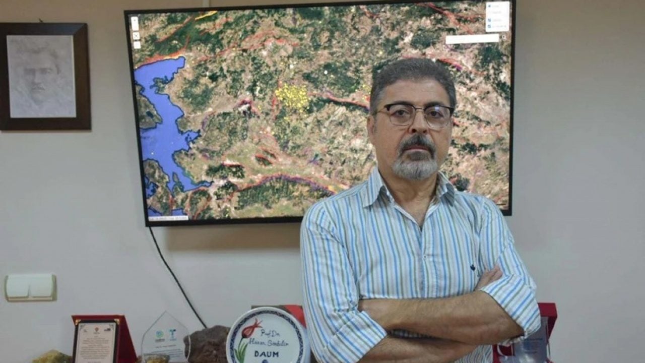 Foto - İzmir için korkutan deprem uyarısı! 5 büyük fay hattı her an kırılabilir!