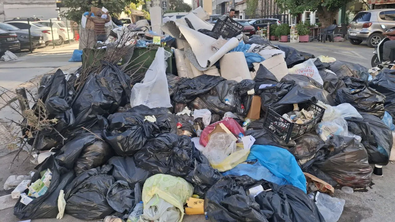 Foto - İzmir, Konak'ta mide bulandıran görüntüler