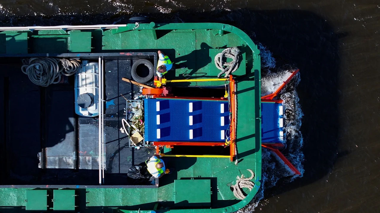 Foto - İzmir Körfezi'nin temizlenmesi için adım atıldı: Heykel dikip konser verme işi CHP’de... İş bitirme bakanlıkta