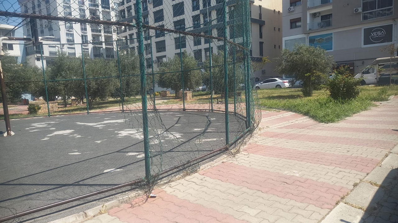 Foto - İzmir tel tel dökülüyor