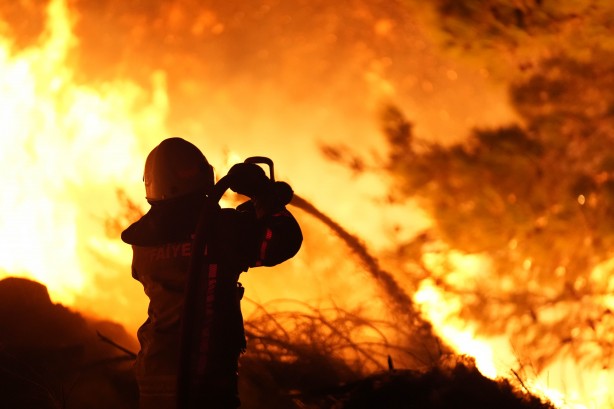 Foto - İzmir, Urla yangını böyle görüntülendi