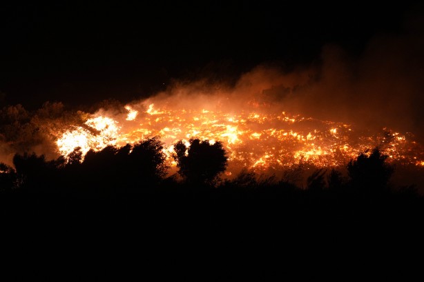 Foto - İzmir, Urla yangını böyle görüntülendi