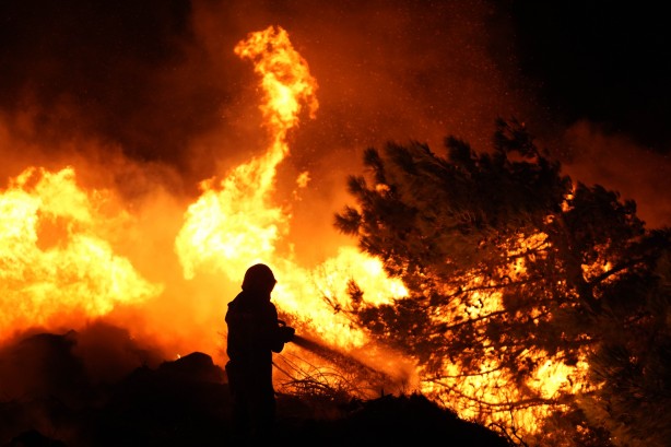 Foto - İzmir, Urla yangını böyle görüntülendi