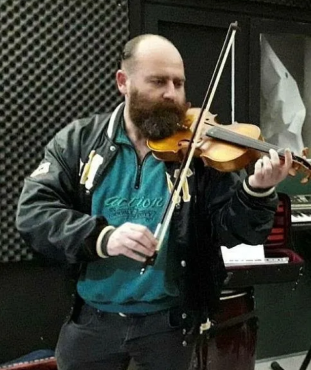 Foto - İzmir'de 2 kişinin hayatını kaybettiği olayda İZSU iddiası! Ölümlerin sebebi elektrik hattının üzerine konulan rögar kapakları mı?