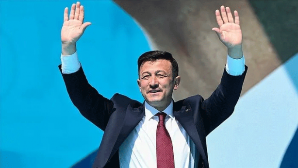 Foto - İzmir’de ‘Ceketimi assam kazanır’ devri bitiyor! İzmir’de AK Parti ile CHP arasındaki makas kapandı