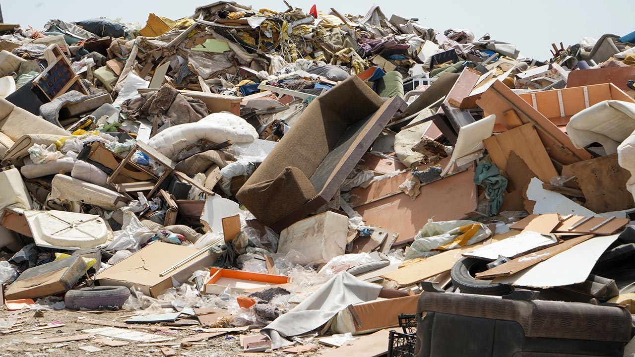 Foto - İzmir'de CHP'li belediyeden rezalet: yeşil alan çöplüğe döndü