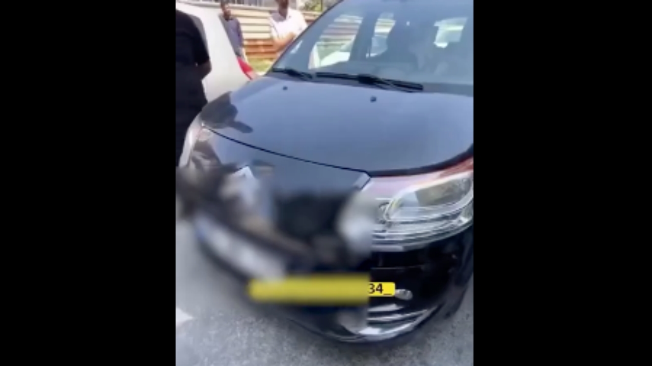 Foto - İzmir’de cuma namazı sırasında büyük skandal! Şu rezalete bakın hele