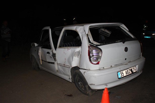Foto - İzmir'de feci kaza! Ok gibi saplandı