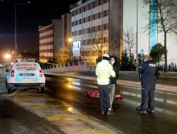 İzmir'de feci kaza! Otomobilin çarptığı yaya öldü