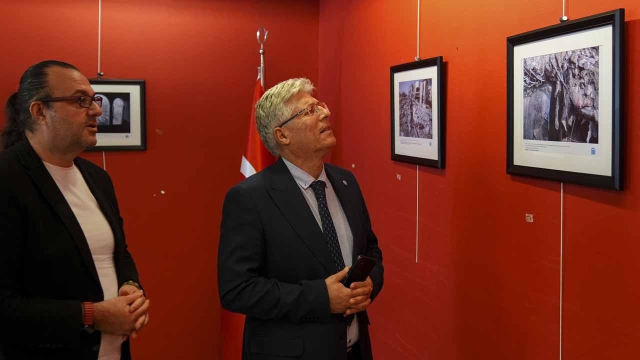 Foto - İzmir'de "Gazze'de Bir Gün" sergisi açıldı: Savaşın acı yüzü karelere yansıdı!