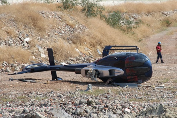 Foto - İzmir'de helikopter yan yattı