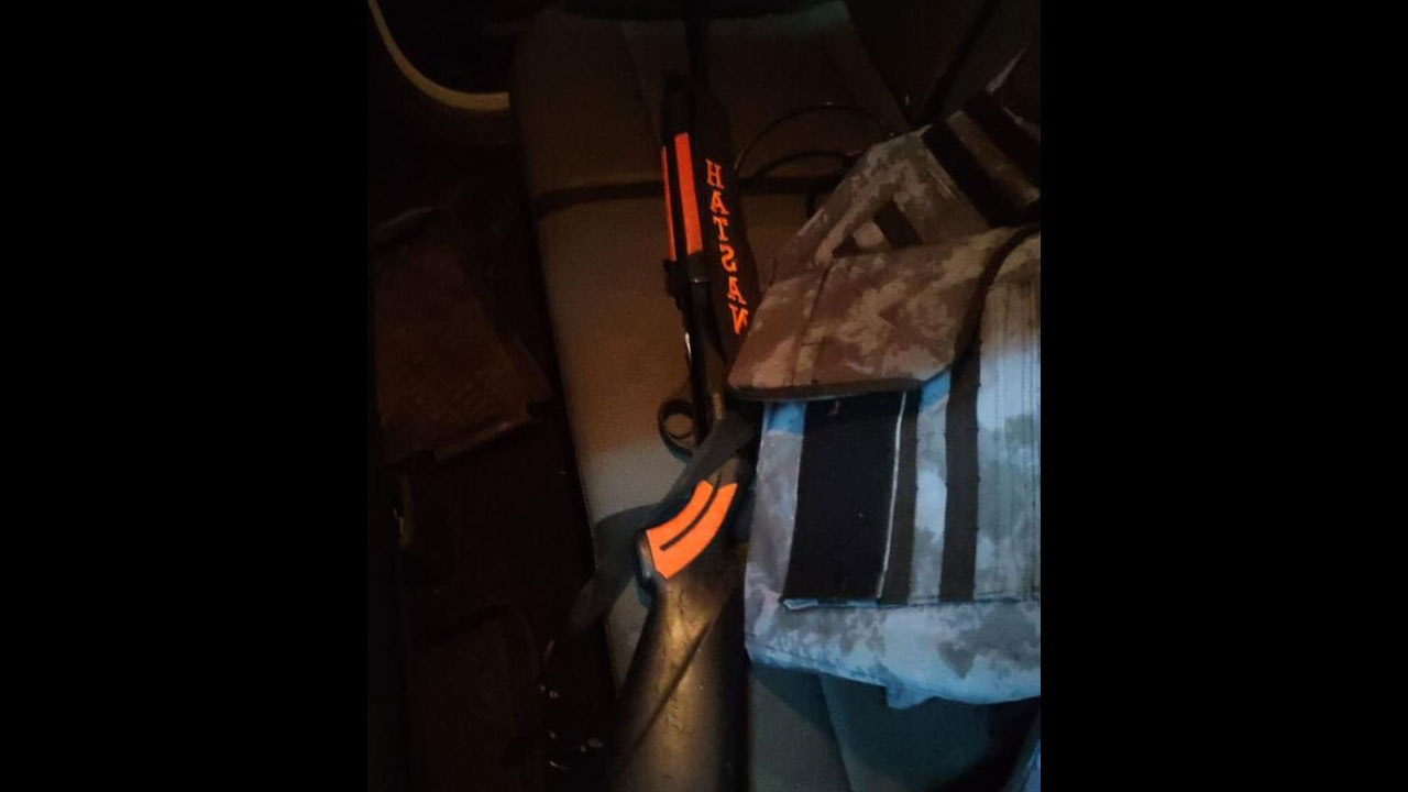 Foto - İzmir’de karakola saldıran velet yaralı yakalandı! İşte polis katilinin görüntüsü