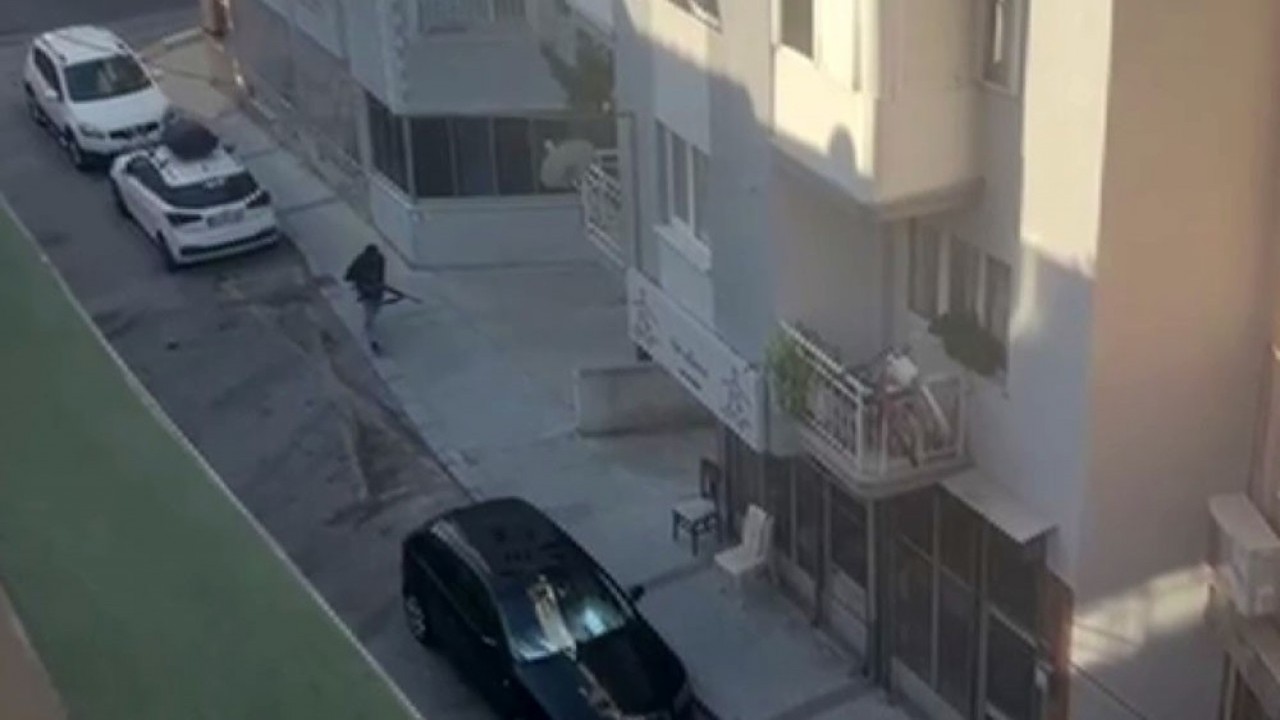 Foto - İzmir’de karakola saldıran velet yaralı yakalandı! İşte polis katilinin görüntüsü