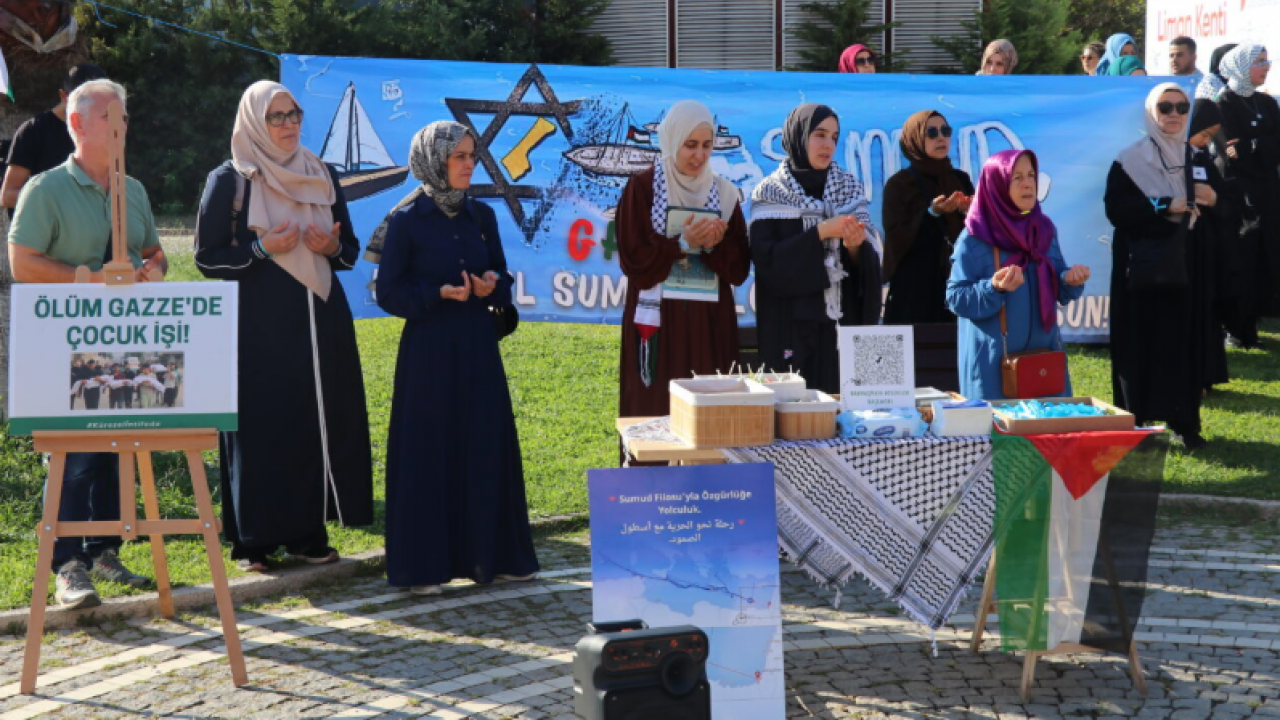 Foto - İzmir'de 'Kararlıyız, Sumud'un Yanındayız' etkinliği