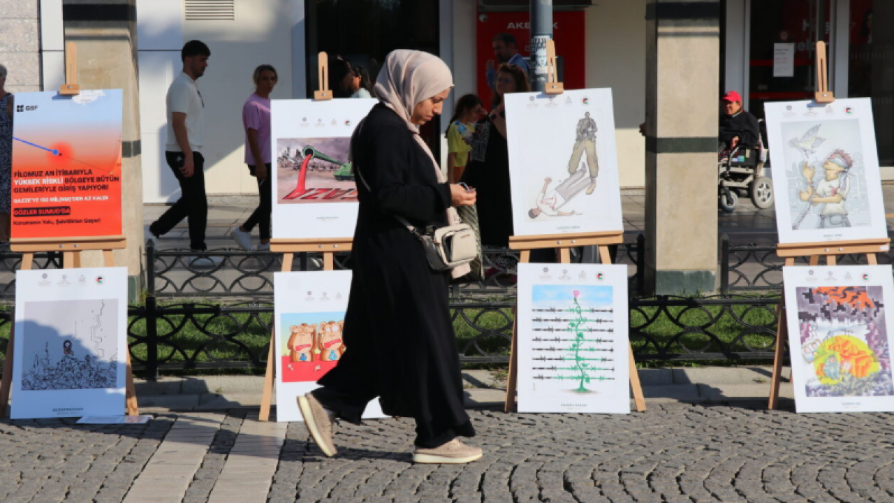 Foto - İzmir'de 'Kararlıyız, Sumud'un Yanındayız' etkinliği