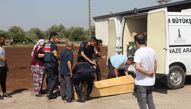 Foto - İzmir'de korkunç olay! Cesedi yem karma makinesinden çıktı