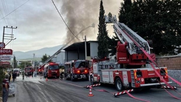 Foto - İzmir'de korkutan yangın