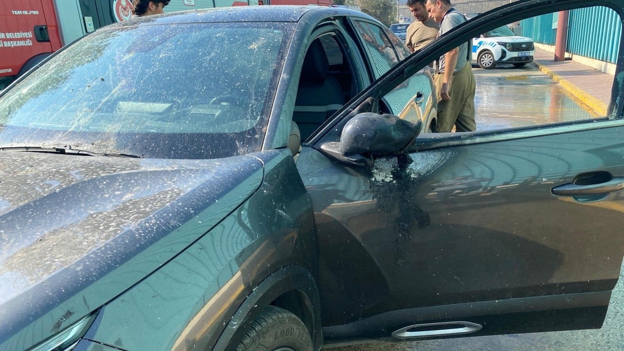 Foto - İzmir’de otluk yangını AVM’ye sıçradı: Araçlar alevler arasında kaldı! 