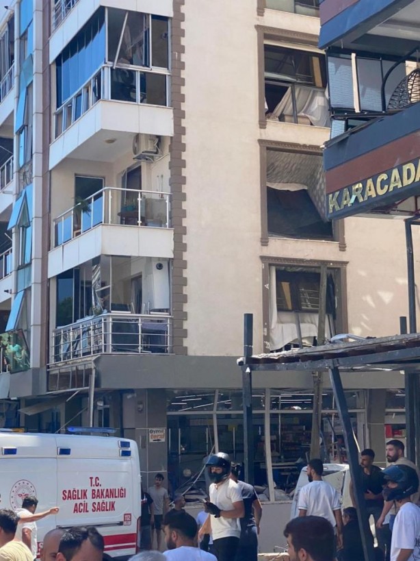 İzmir’de patlama! Ölü ve çok sayıda yaralı var