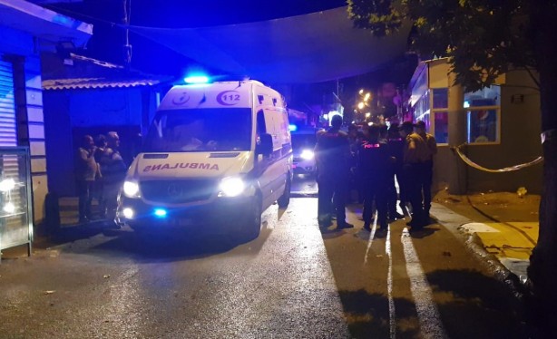 Foto - İzmir'de sokak ortasında silahlı çatışma! Ölü ve yaralılar var