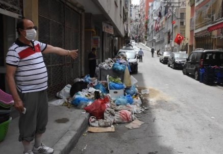 Foto - İzmir’de tiksindiren görüntüler! Vatandaş belediyeye isyan etti