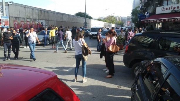 Foto - İzmir'deki şiddetli depremden ilk görüntüler