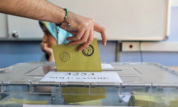 Foto - İzmir'deki son seçim anketinin sonucu açıklandı! Ünlü anketçi sonuç karşısında şaşkın: Böylesi ilk kez oluyor