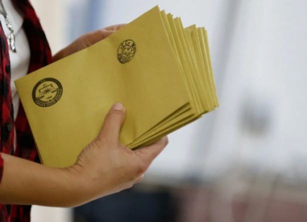 Foto - İzmir'deki son seçim anketinin sonucu açıklandı! Ünlü anketçi sonuç karşısında şaşkın: Böylesi ilk kez oluyor