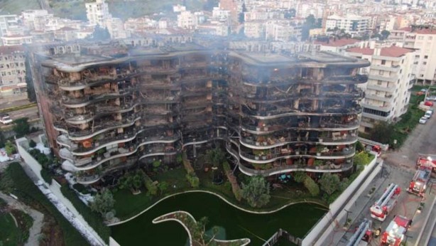 Foto - İzmir’deki yangının acı yüzü gün ağarınca ortaya çıktı