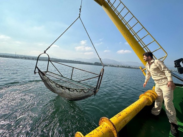 İzmit Körfezi'ndeki dip çamuru temizliği biyoçeşitliliği artıracak...