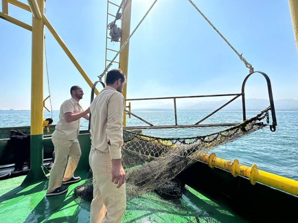 Foto - İzmit Körfezi'ndeki dip çamuru temizliği biyoçeşitliliği artıracak...