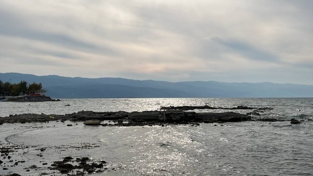 Foto - İznik Gölü'ndeki çekilme korkutucu boyuta ulaştı